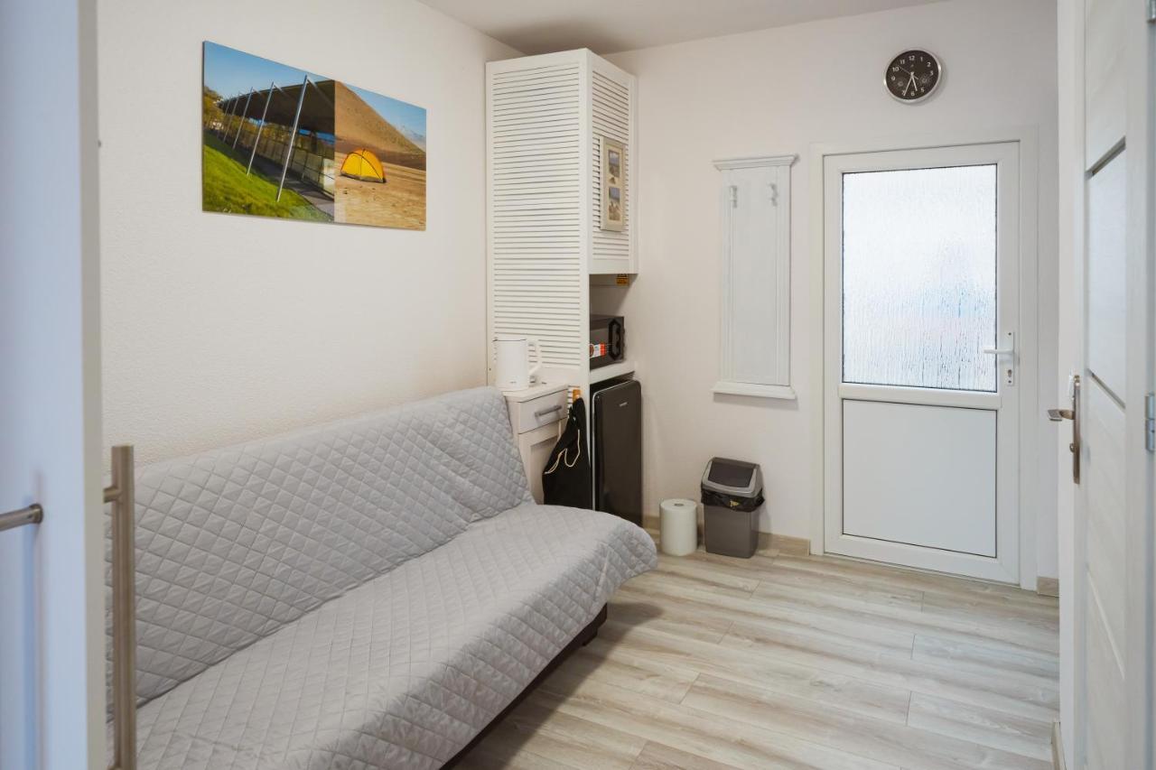 Apartament Dla 4 Osob Blisko Morza Niechorze Exterior photo