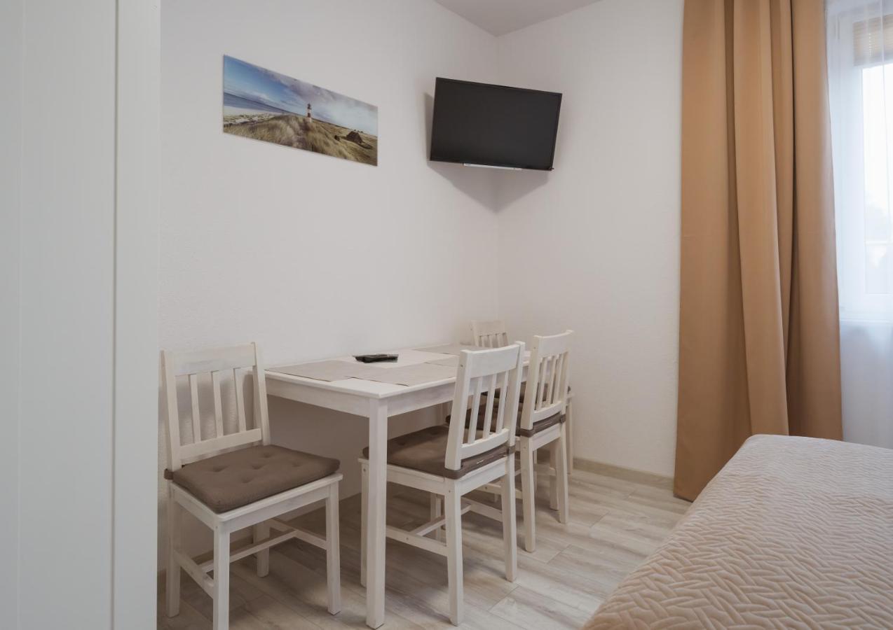 Apartament Dla 4 Osob Blisko Morza Niechorze Exterior photo